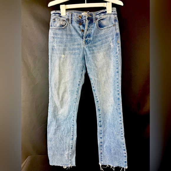 pistola Denim - PISTOLA CHARLIE HIGH RISE Distressed STRAIGHT JEAN Sz 26 P6883RLP-WND